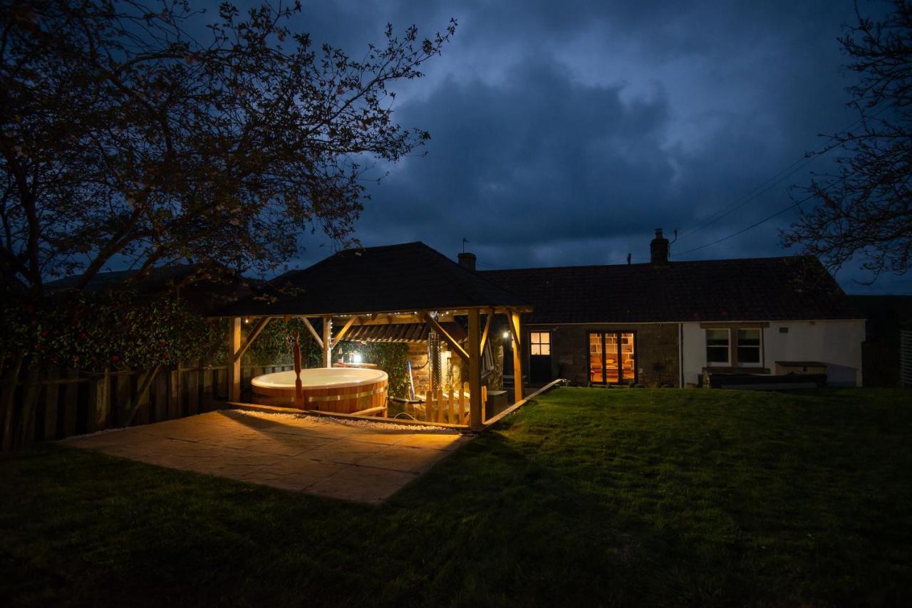 East Cottage * Wood Burning Hot Tub * Garden St Andrews Extérieur photo